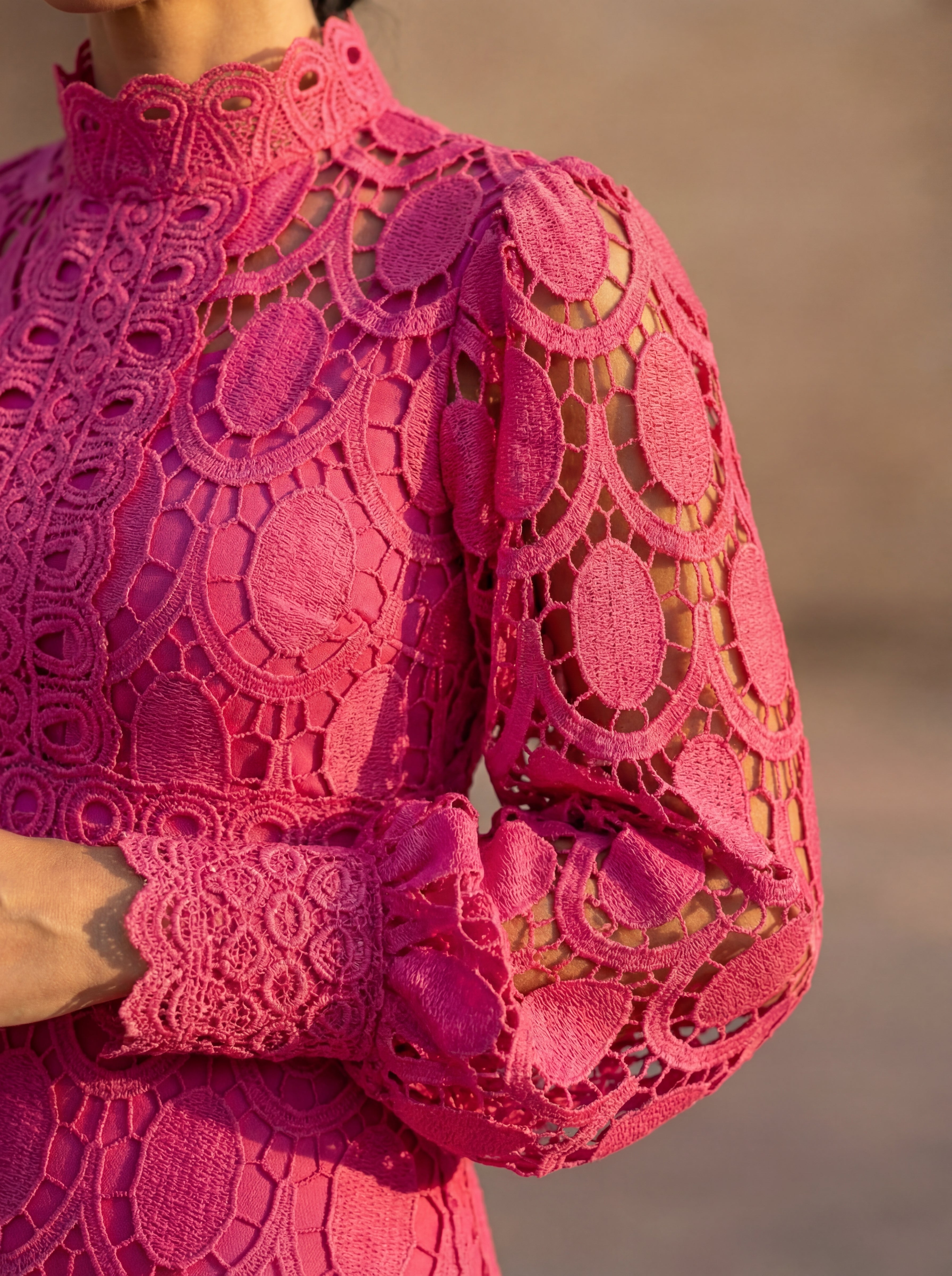 Rosa Encaje | Vestido midi para bodas