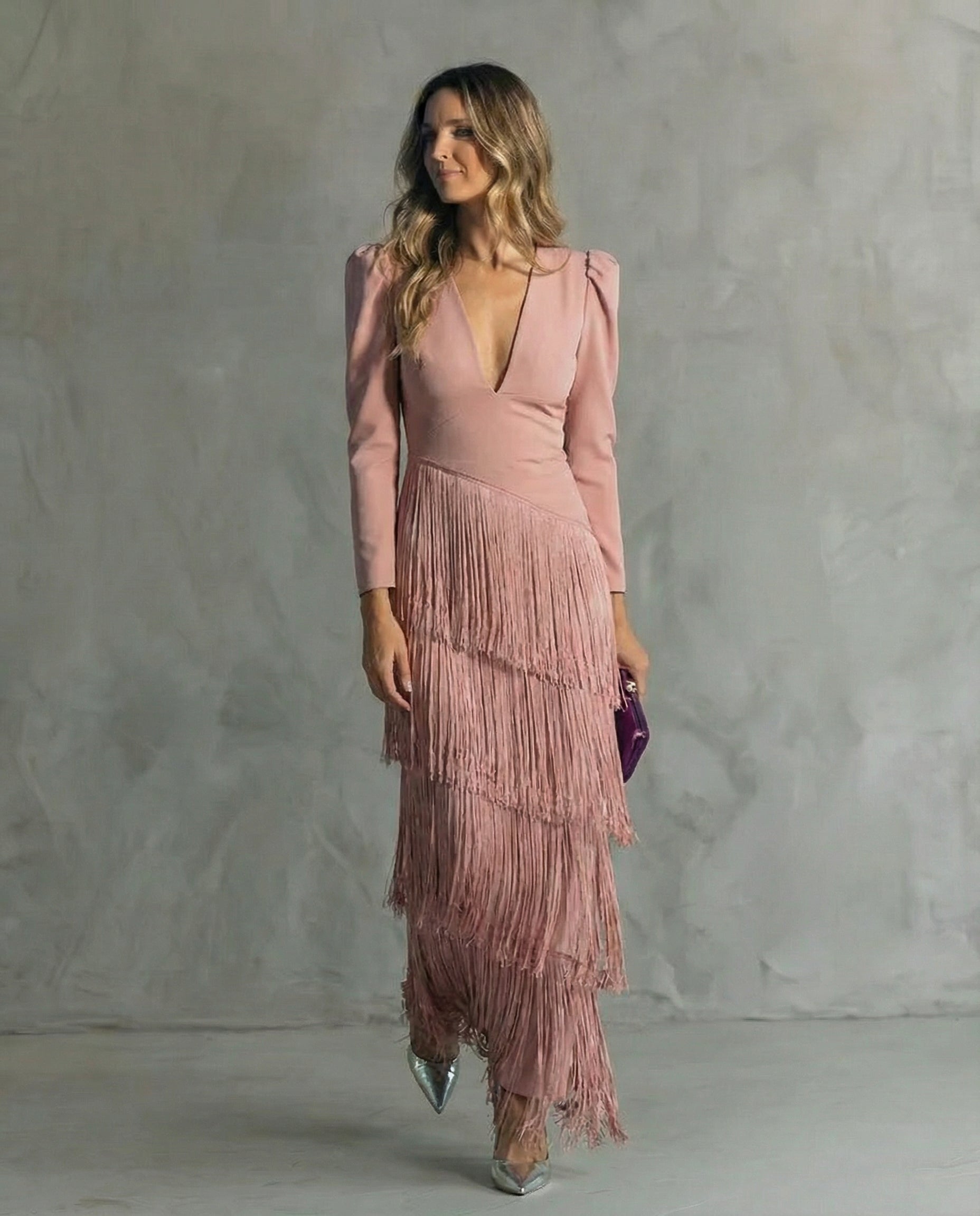 Alessia - Vestido midi elegante con mangas de flecos