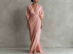 Vestido Maxi Minimalista Rosa con escote en V de lino mezclado para Mujer